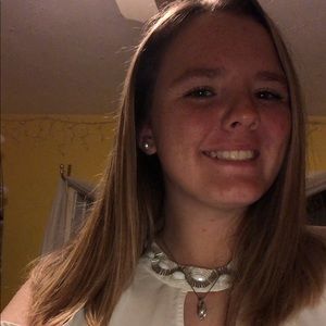 Meet your Posher, Ashlee